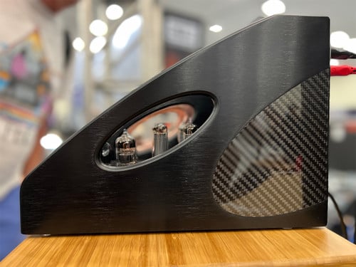 Absolute Headphone Amplifier Carbon Fiber Black