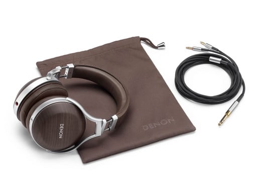 DENON AH-D5200 with included accessories