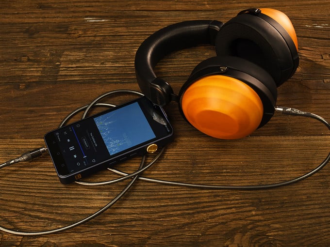 HIFIMAN HE-R10D Dynamic Headphone Review - Moon Audio